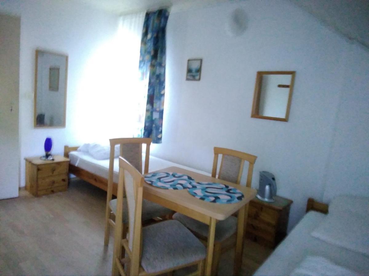 Bed and Breakfast Dom Pod Sosnami Мельно Экстерьер фото